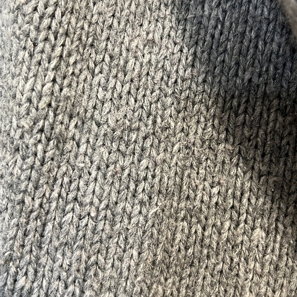 Sweater - Picture 3 of 5